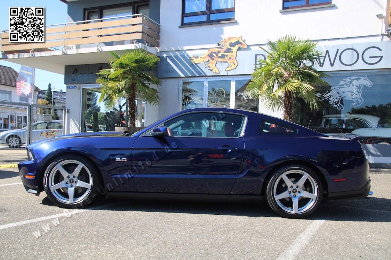 Ford Mustang GT Coupe 5.0 - wenig Laufleistung - TOP