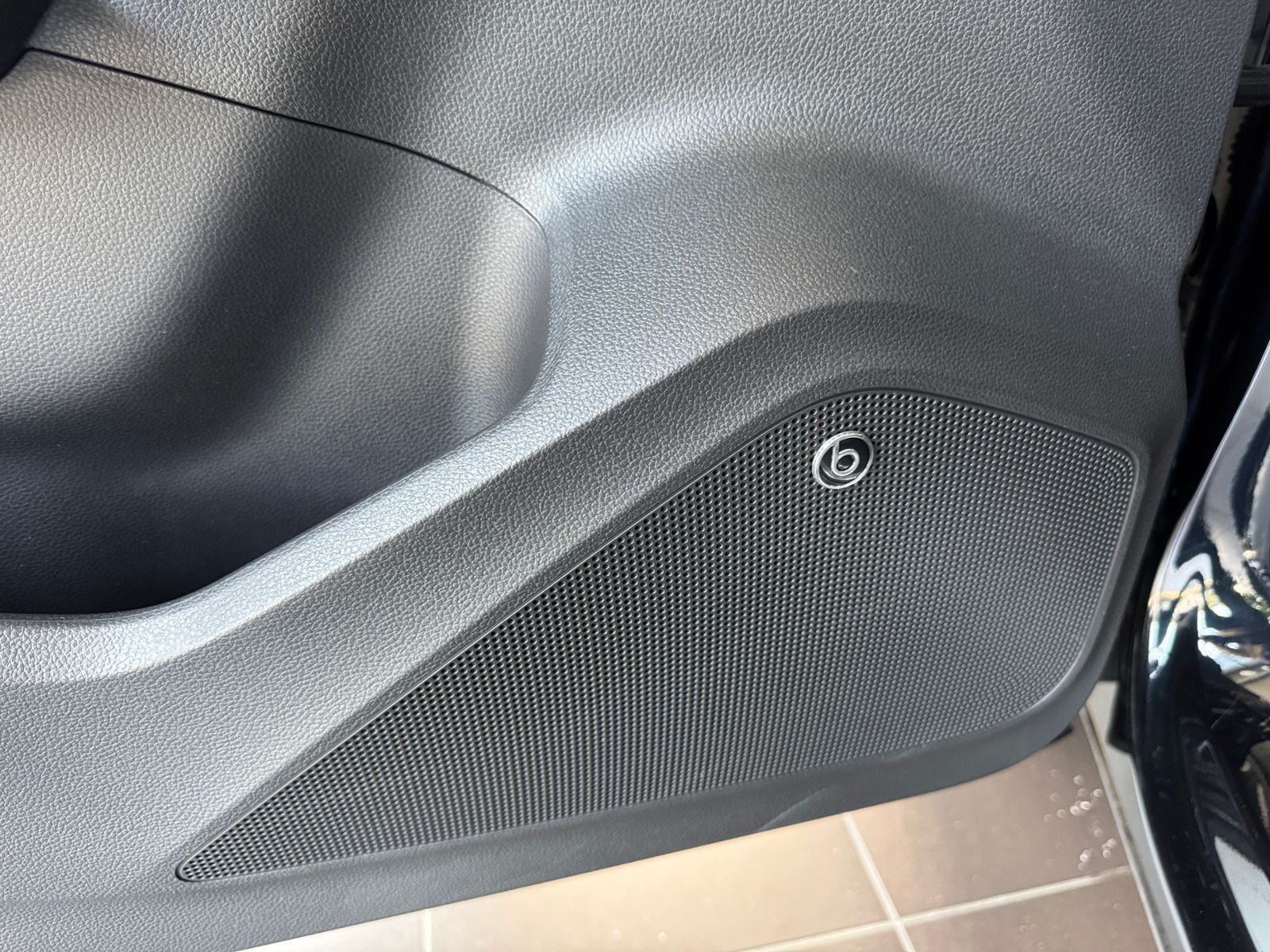 Fahrzeugabbildung CUPRA Ateca 2.0 TSI 4DriveLED NAVI AHK PANO