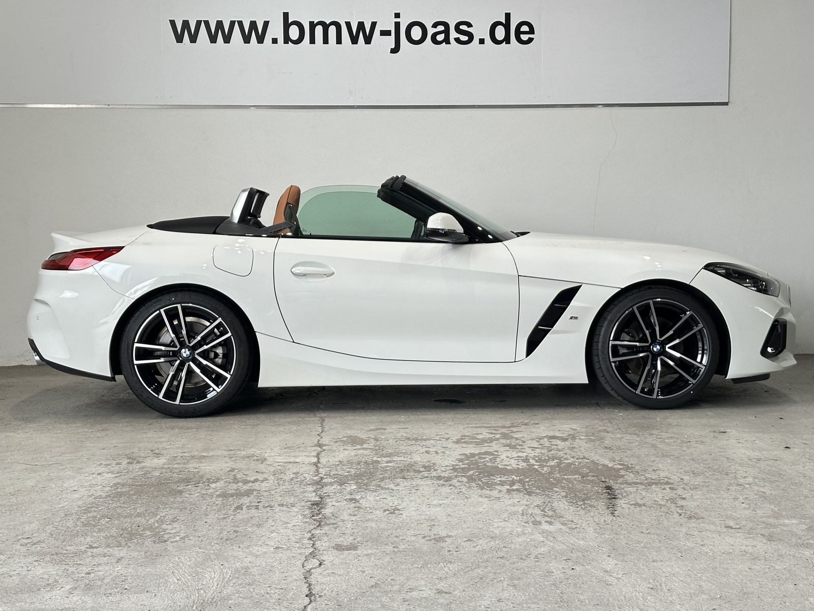 Fahrzeugabbildung BMW Z4 sDrive20i Sportpaket Harman Kardon