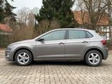 Volkswagen Polo VI Comfortline Klima SHZ ALU PDC - Volkswagen Polo: Grau, Isofix