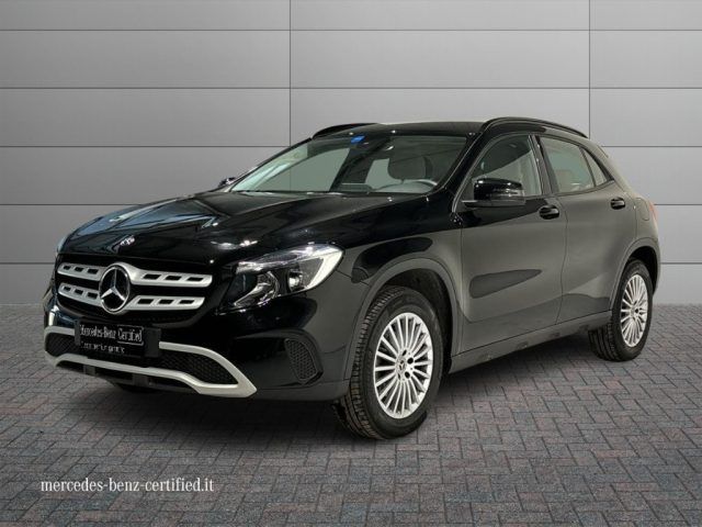 Mercedes-Benz MERCEDES-BENZ GLA 180 Business Navi