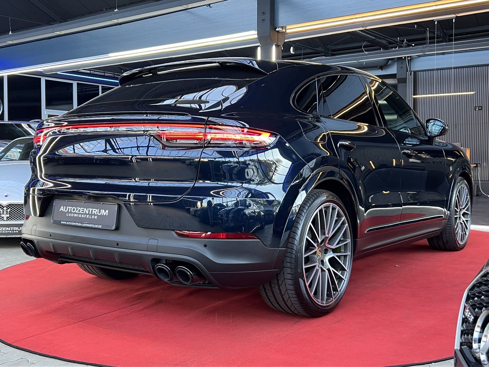 Porsche Cayenne Coupe E-Hybrid / CHRONO / ACC / PANO / L foto 22