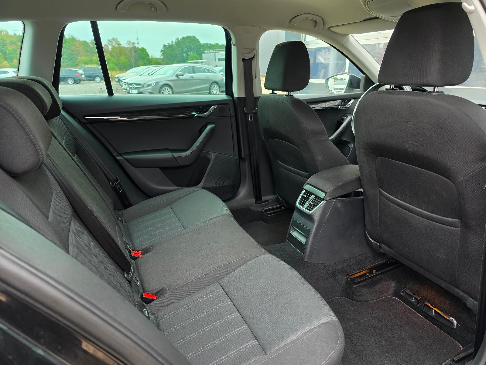 Skoda Octavia 2.0 DSG TÜV Neu/Scheckh./190 PS/LED