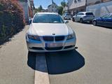 BMW 3ER KOMBI - BMW i3 mit Benzin-Antrieb