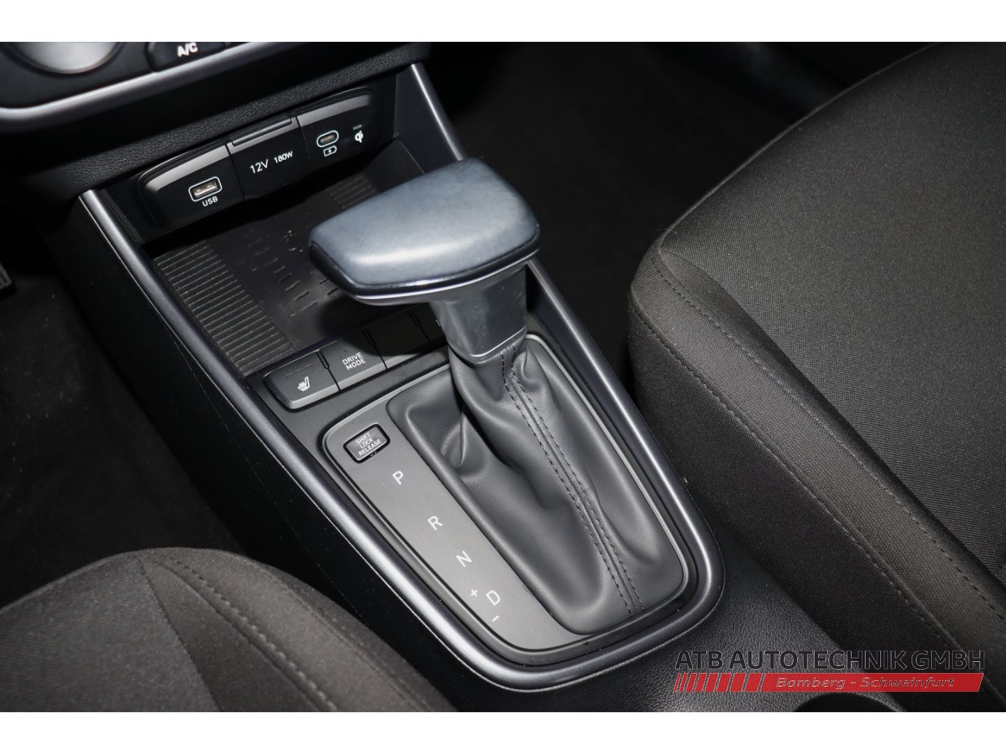 Fahrzeugabbildung Hyundai i20 Trend 1.0 T-GDi 48V DCT Navi Apple CarPlay