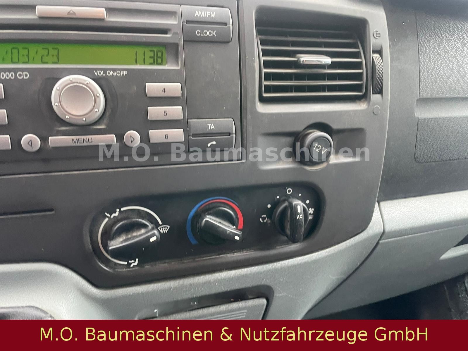 Fahrzeugabbildung Ford Transit 115T300 / 9 Sitzer