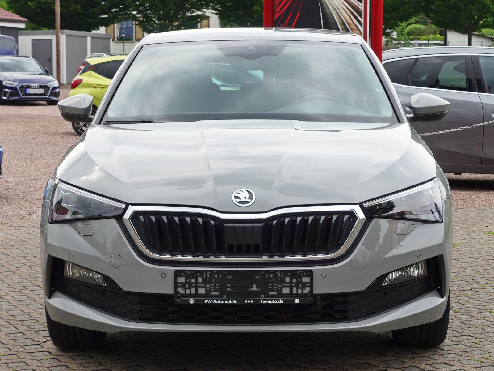 Fahrzeugabbildung SKODA Scala 1.5 TSI DSG TOUR SmartLink RFK AHK