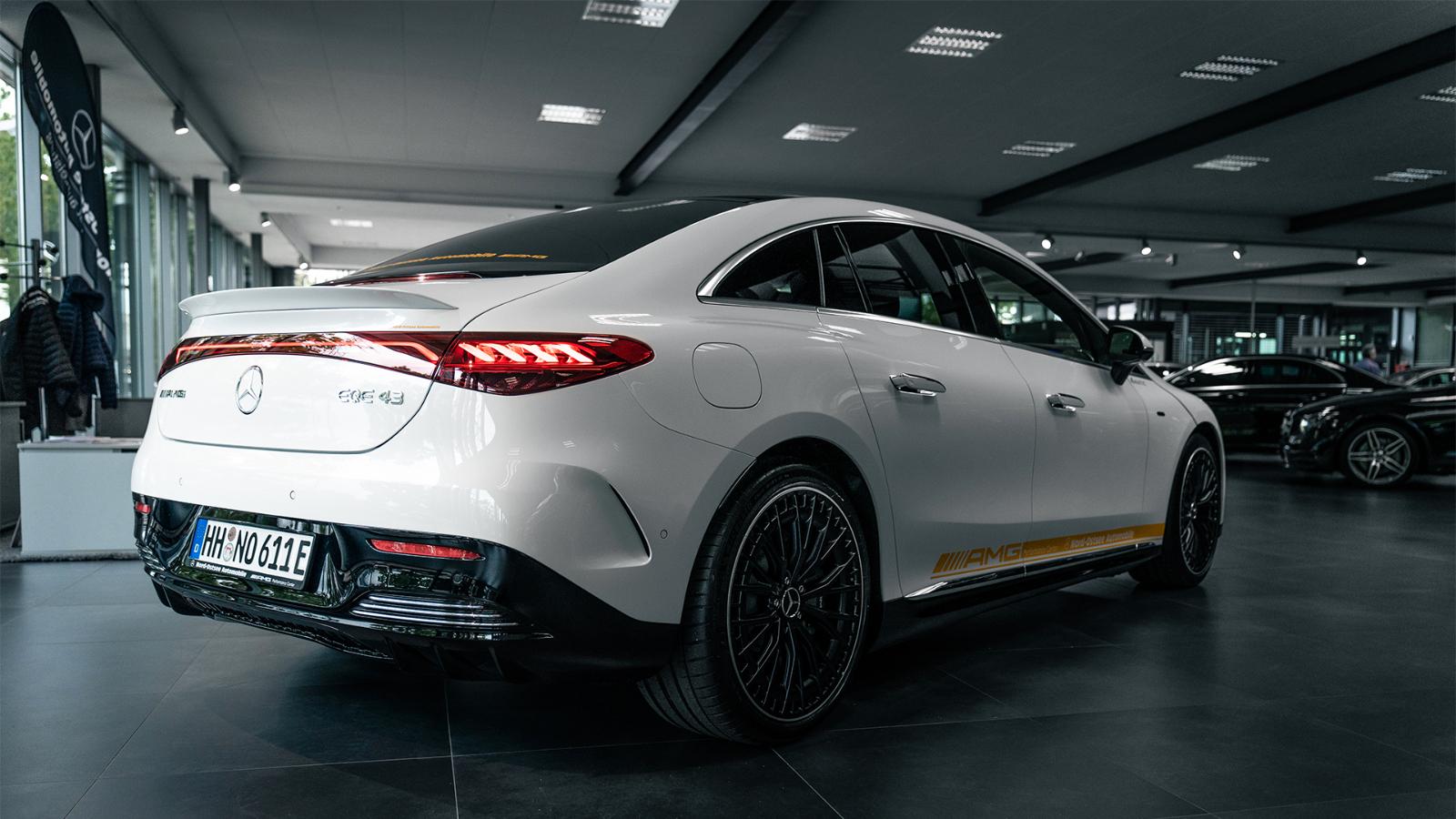 showroom-image-main