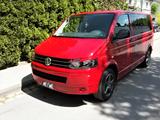 Volkswagen Multivan Camper gepflegter Zustand Z-Riemen NEU - rote Volkswagen T5 Multivan