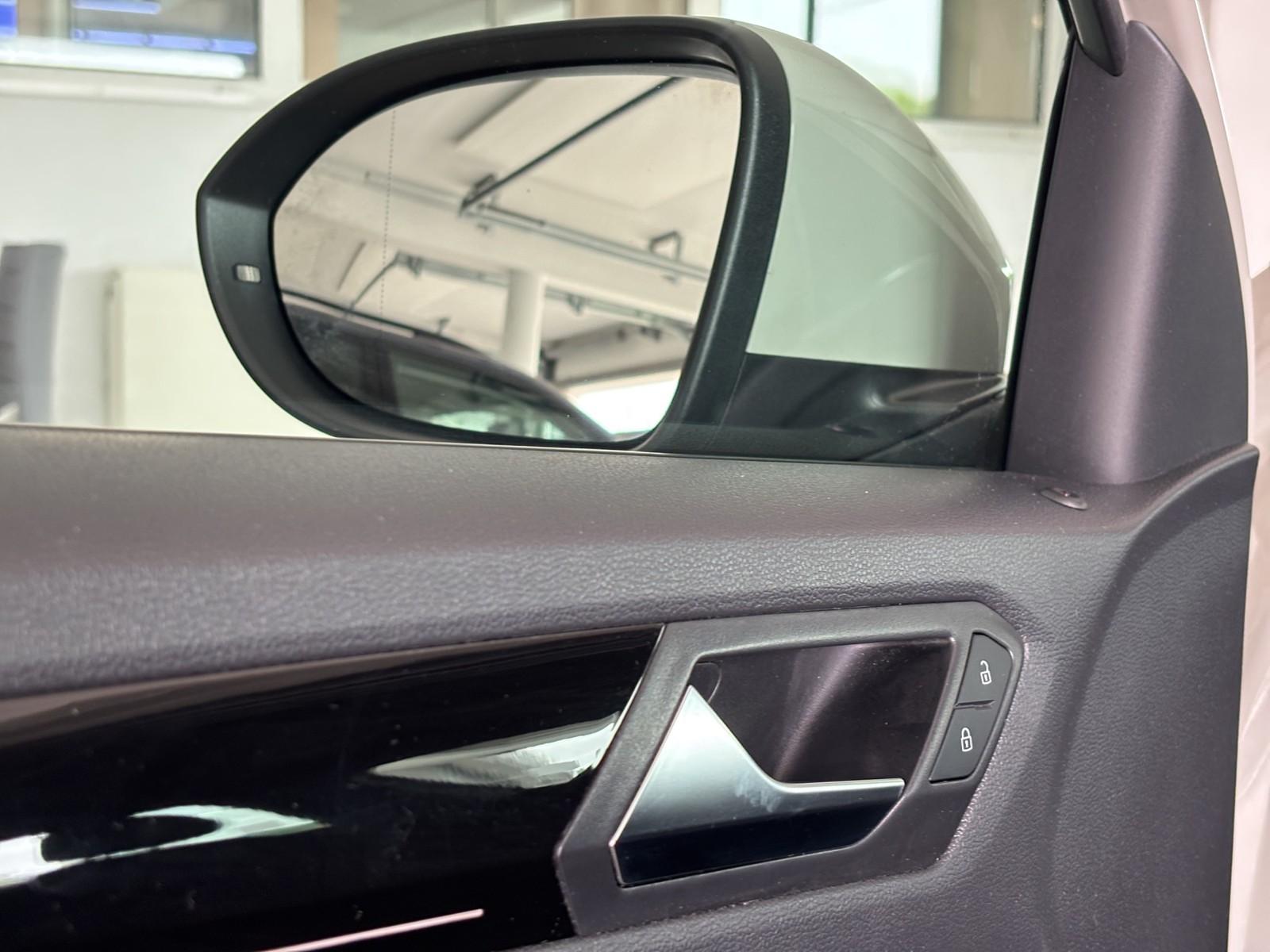 Volkswagen T-Roc 1.0 TSI R-Line +APP+KLIMA+SITZHEIZUNG+LED+, миниатюра 29