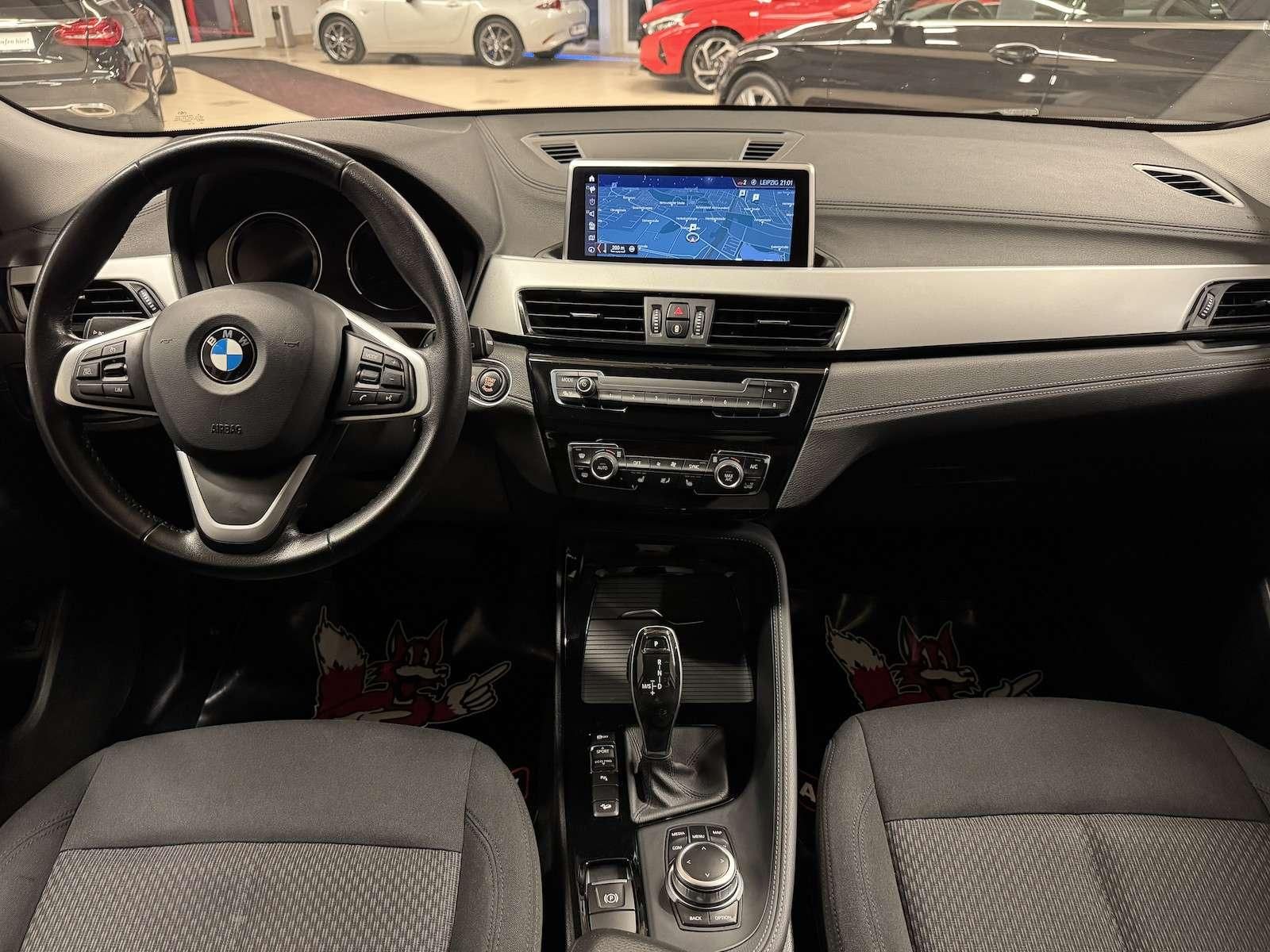 Fahrzeugabbildung BMW X2 xDrive 20i /LED/Navi/Ahk/VZE/Park-Ass 141 ...