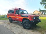 Toyota LAND CRUISER HZJ 75 - rote Toyota Land Cruiser