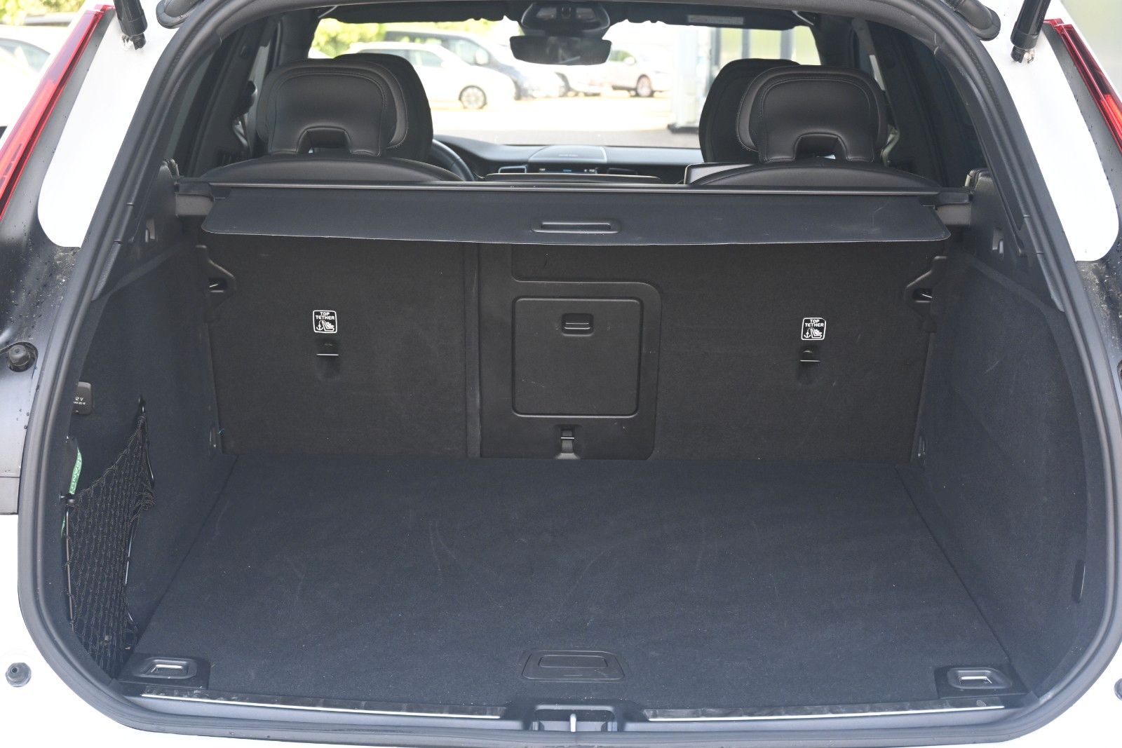 Fahrzeugabbildung Volvo XC60 B5 AWD Plus Dark*LED*PANO*360*H&K*BLIS