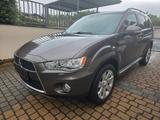 Mitsubishi Outlander 2WD 2.2 Diesel BiXenon Shz TÜV 04/26 - Mitsubishi Outlander Gebrauchtwagen in Dresden