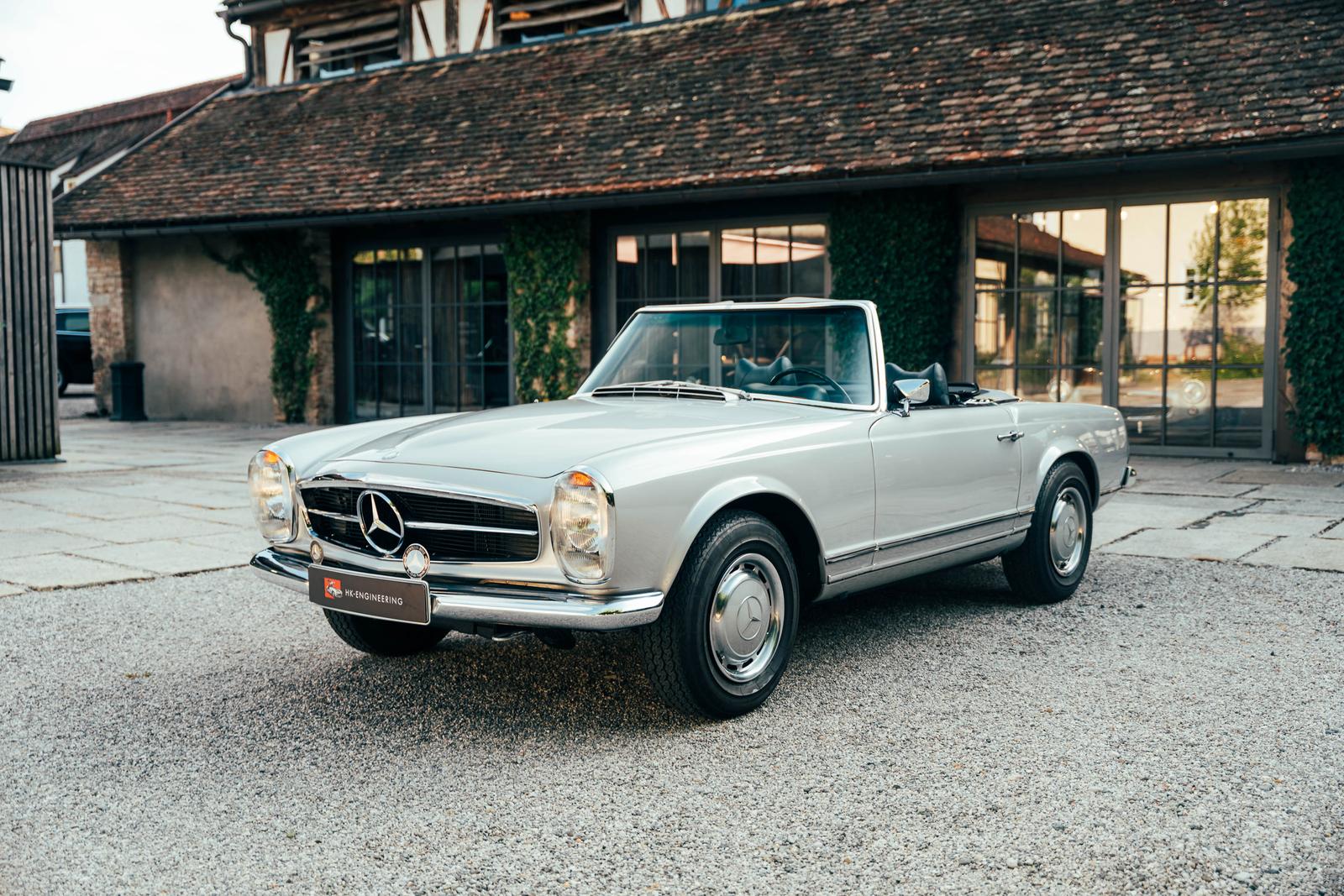 Mercedes-Benz 280 SL Pagode mit Schaltgetriebe 