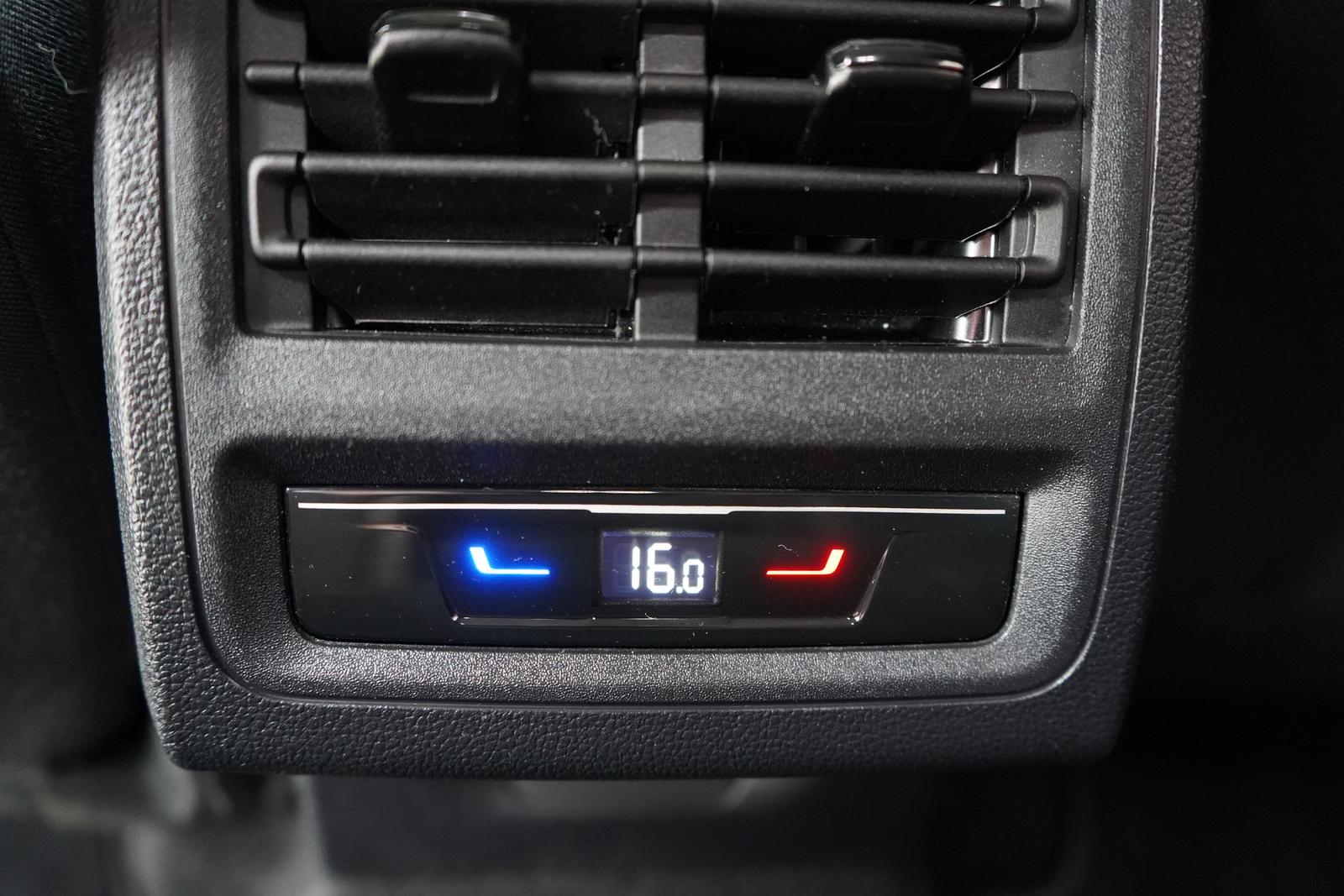 Volkswagen Golf VIII 1.5 16V TSI Life LED ACC App Connect, миниатюра 25