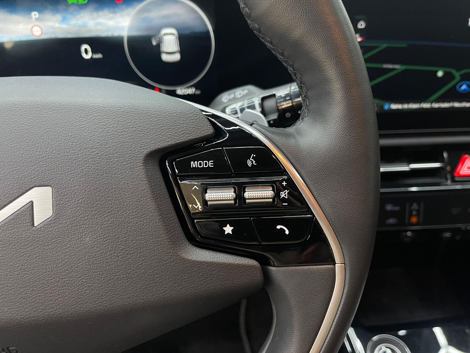 Fahrzeugabbildung Kia e-Niro Spirit LEDER+NAVI+LED+SHZ+H&K+KAM+ACC+WP+