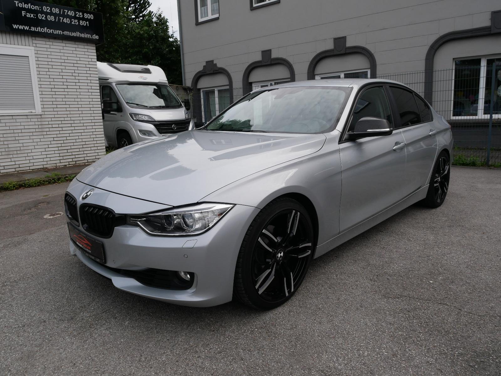 BMW 320 i Aut. Bi-Xenon Navi LED 19Zo Alu PDC ZV MFL
