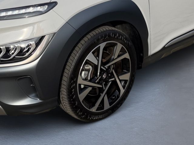 Fahrzeugabbildung Hyundai KONA Prime 4WD 1.6 T-GDI EU6d HUD Navi Leder Sou