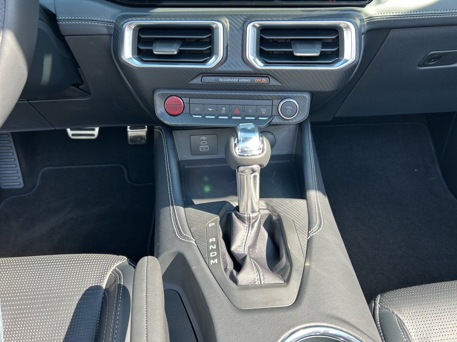 Fahrzeugabbildung Ford Mustang Convertible GT Cabrio Magned Ride