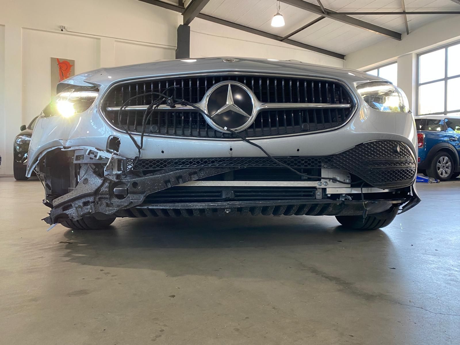 Fahrzeugabbildung Mercedes-Benz C 180 T Avantgarde/AHK/RFK/TOTW/