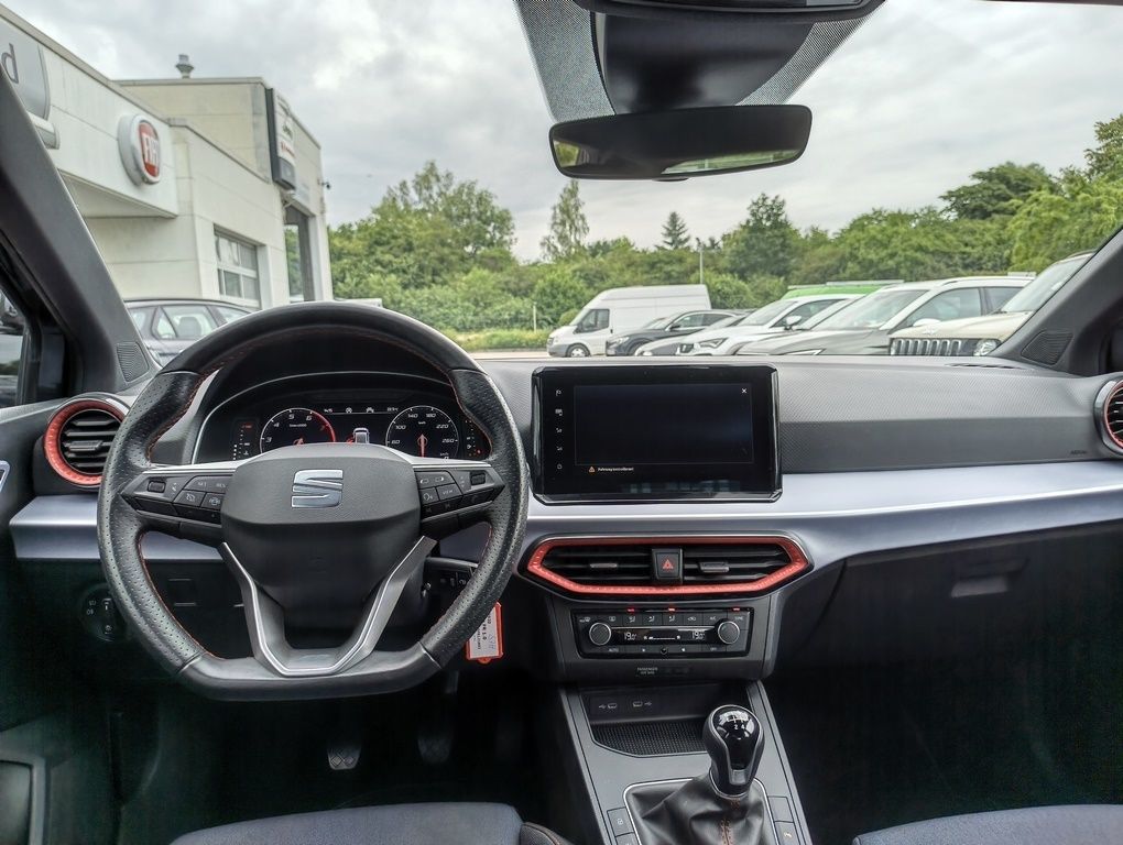 Fahrzeugabbildung SEAT Ibiza FR 1.0 TSI + LED + wenig Kilometer