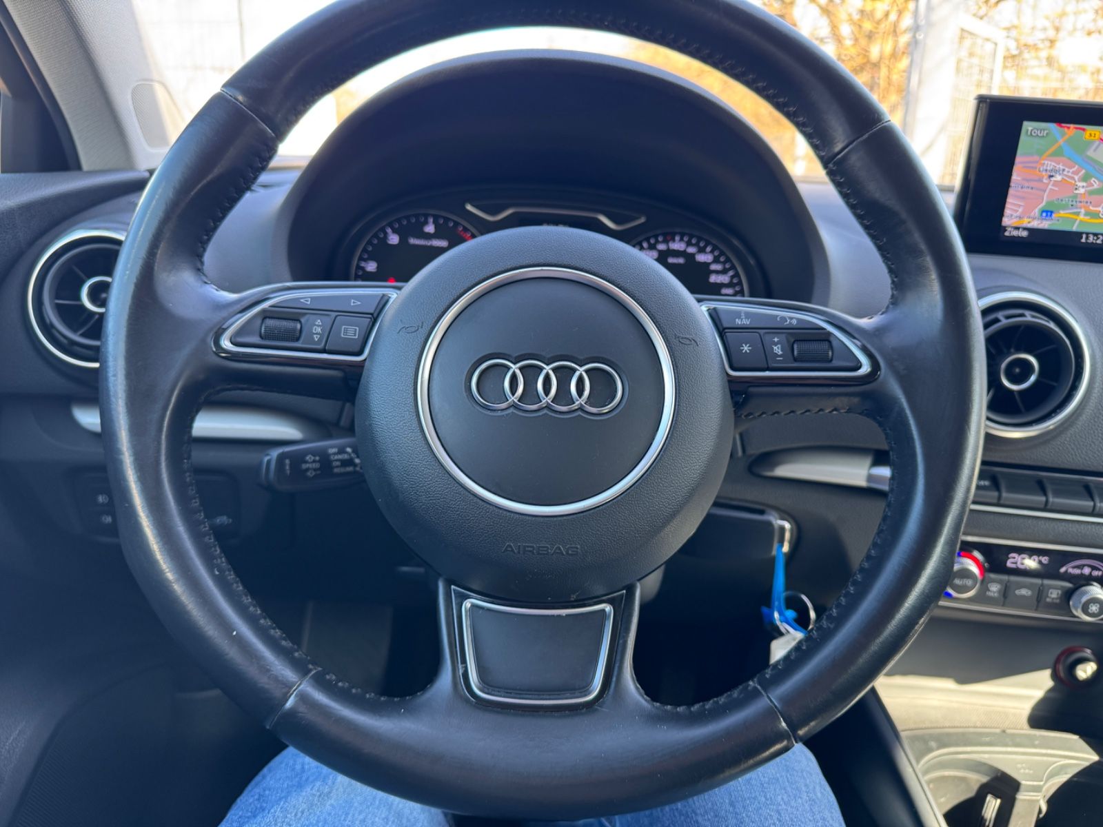 Fahrzeugabbildung Audi A3 Sportback ambition Navi+Xenon+Bluetooth