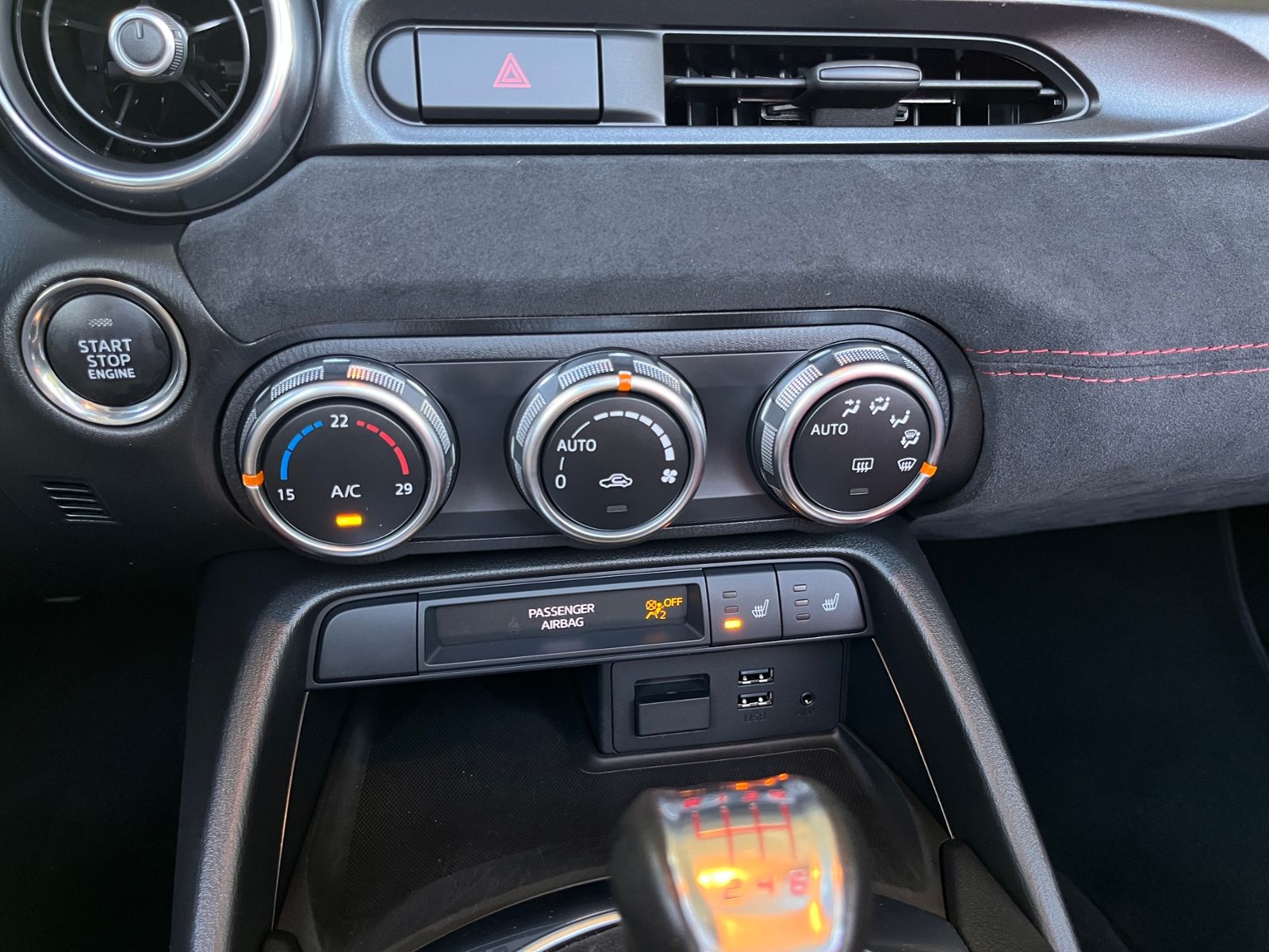Fahrzeugabbildung Abarth 124 Spider  BOSE LEDER ALU