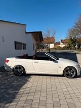 BMW E93 320i M Packet - BMW 320: E93