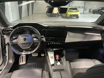 Peugeot 408 - 8