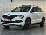 Skoda Karoq 2.0TSI SPORTLINE 4x4* LED#AHK#PANO#SH#KEYL - Skoda Karoq mit Schiebedach