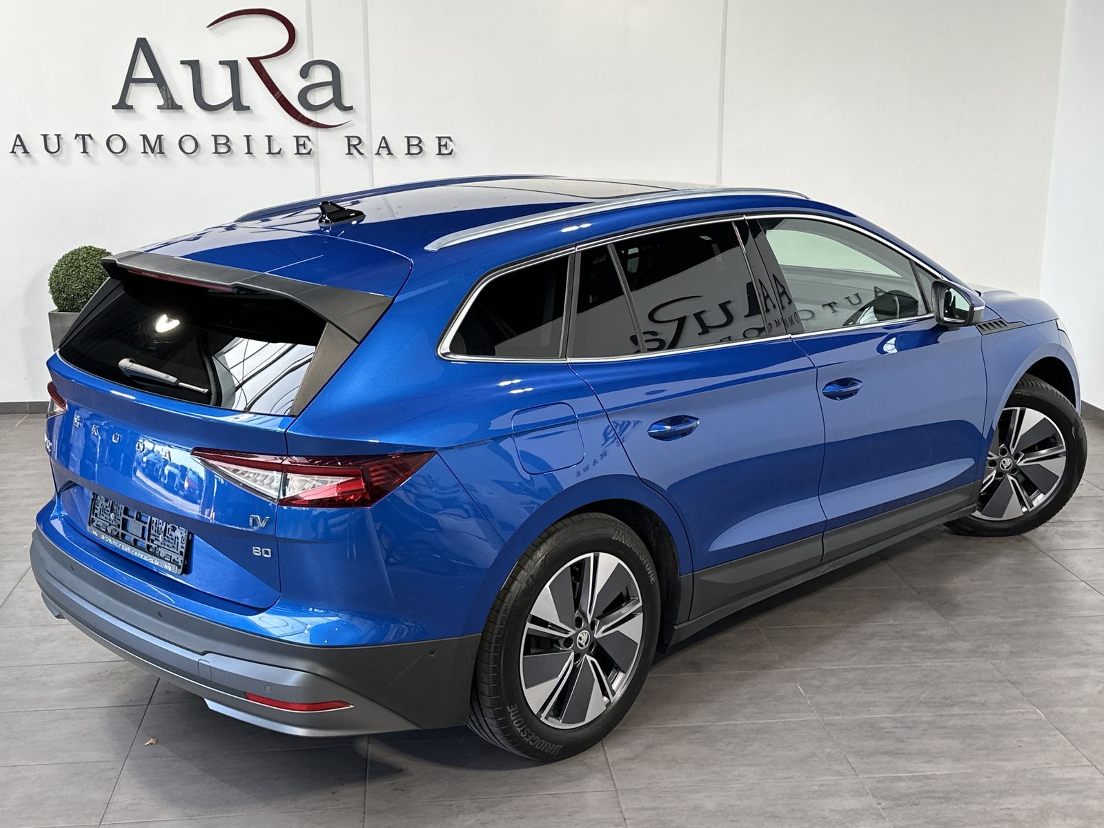 Fahrzeugabbildung SKODA Enyaq iV 80 Sport NAV+LED+AHK+PANO+CANTON+CARPLA