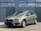BMW 220 Active Tourer Aut.*1.Hd.*erst60tkm*LED*Navi* - silberne BMW 220 Active Tourer