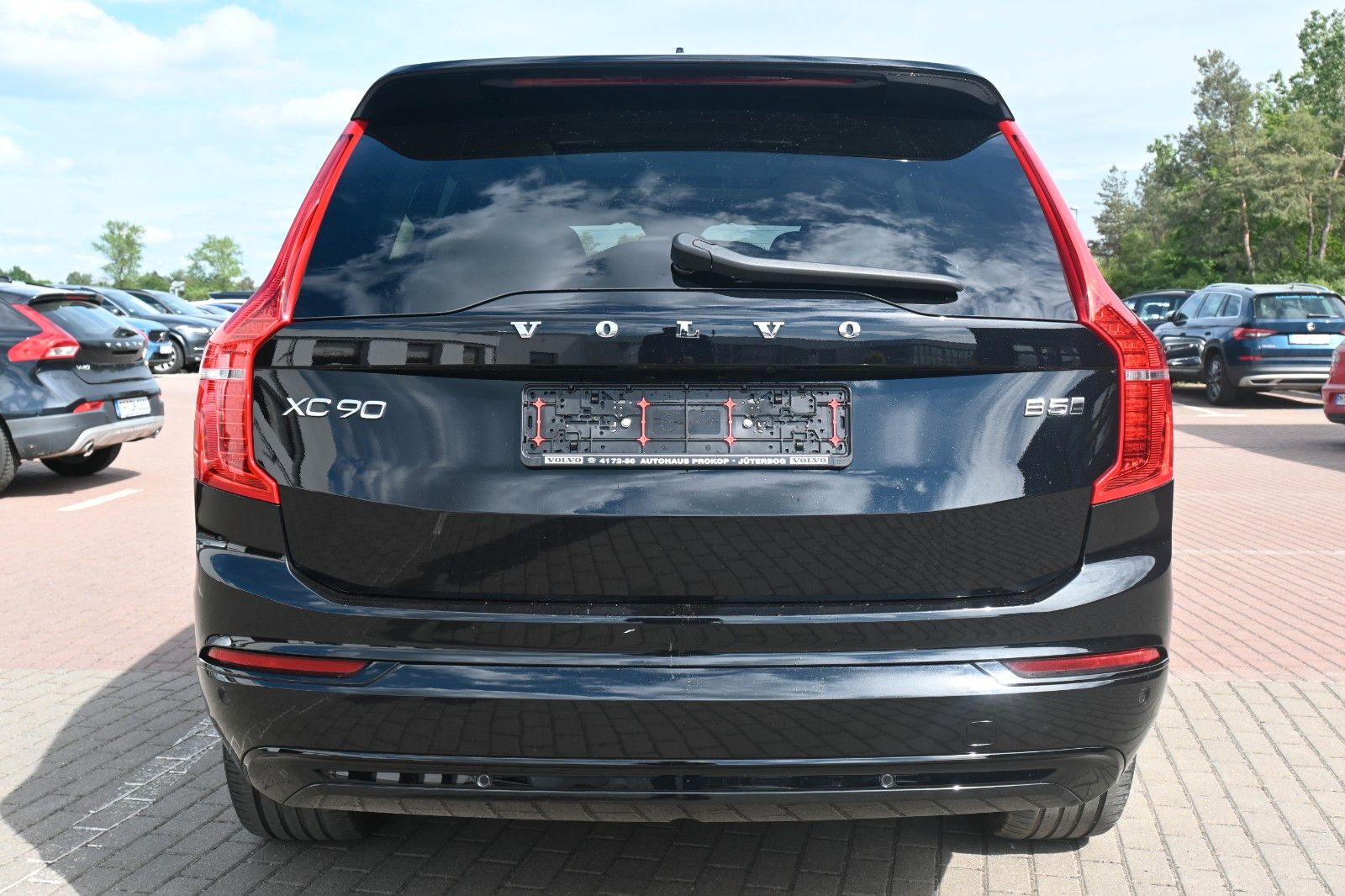 Fahrzeugabbildung Volvo XC90 Ultimate Dark B5*AHK*LUFT*360*STHZ*PANO