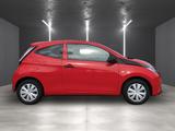 Toyota Aygo AYGO x - Toyota Aygo (X): Rot
