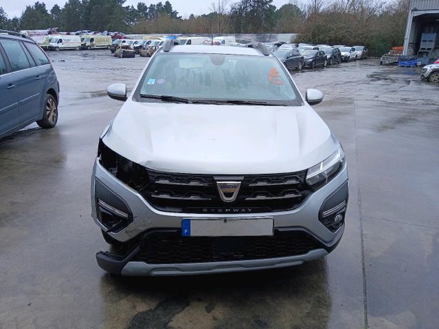 Dacia SANDERO III STEPWAY 1.0 TCE 90