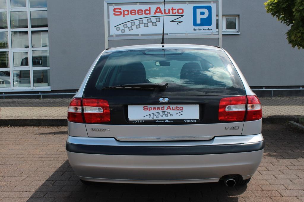 Volvo V40