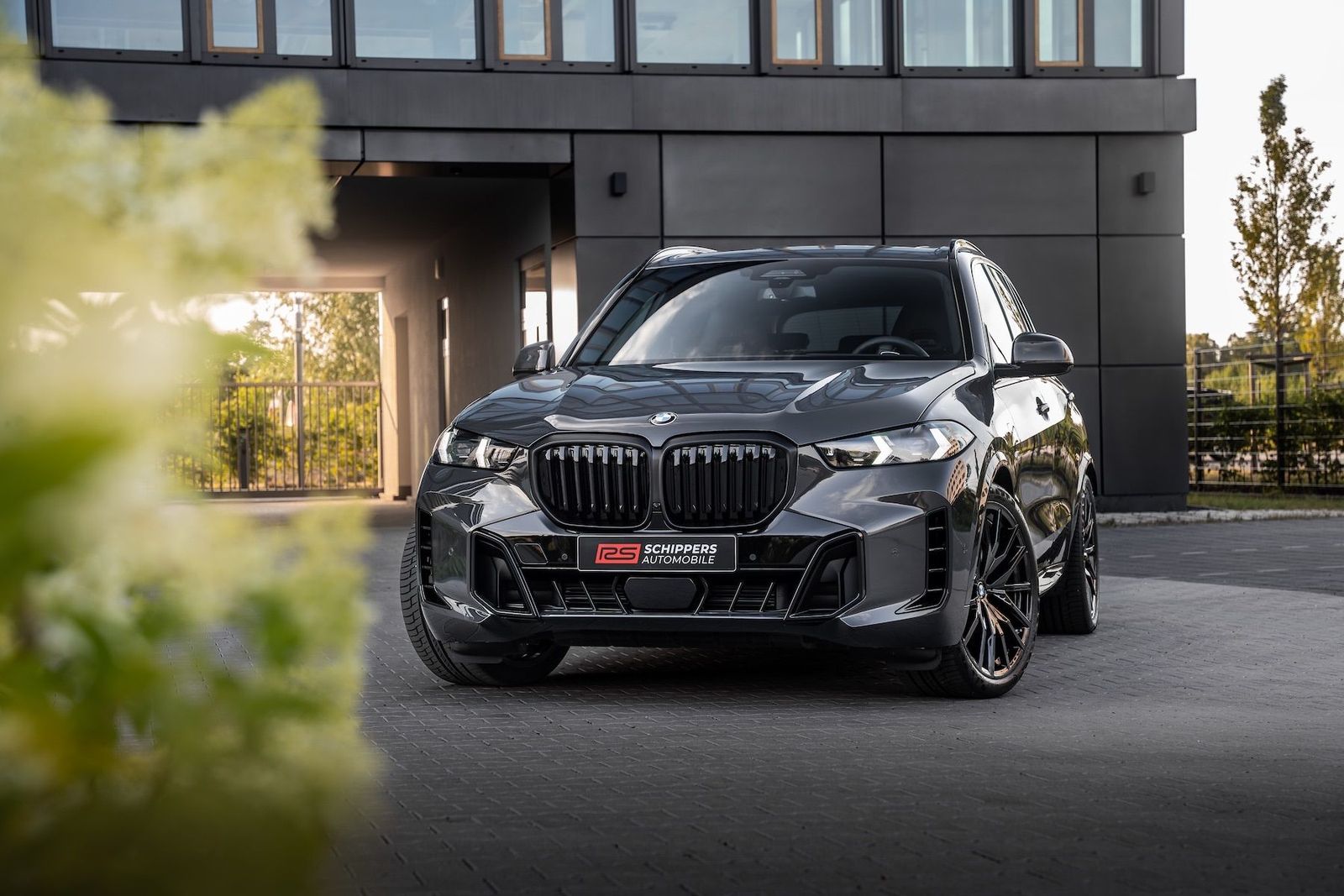 Fahrzeugabbildung BMW X5 40d xD M-SPORT PRO|AHK|ICONIC|MASSAGE|LUFT