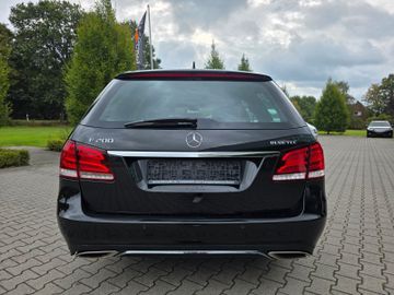 Mercedes E 200 - 5