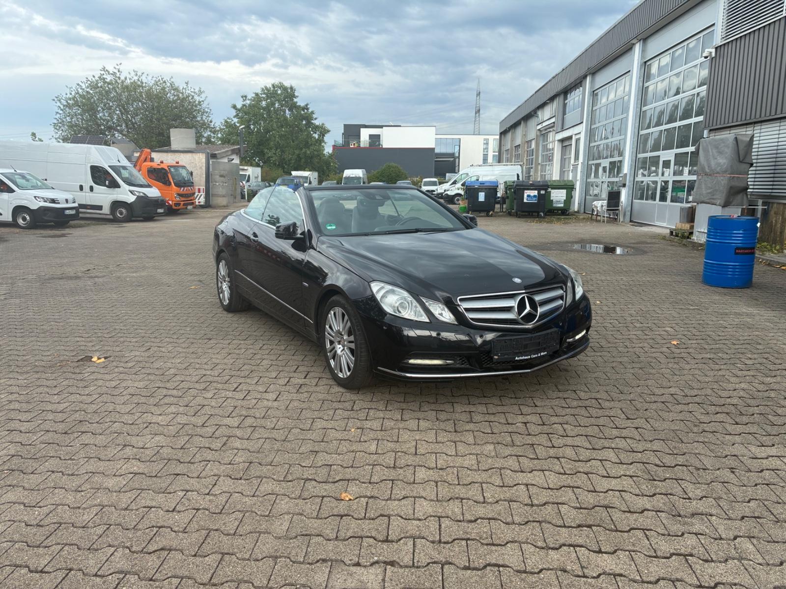 Mercedes-Benz E 200 E Cabrio E 200 CGI BlueEfficiency