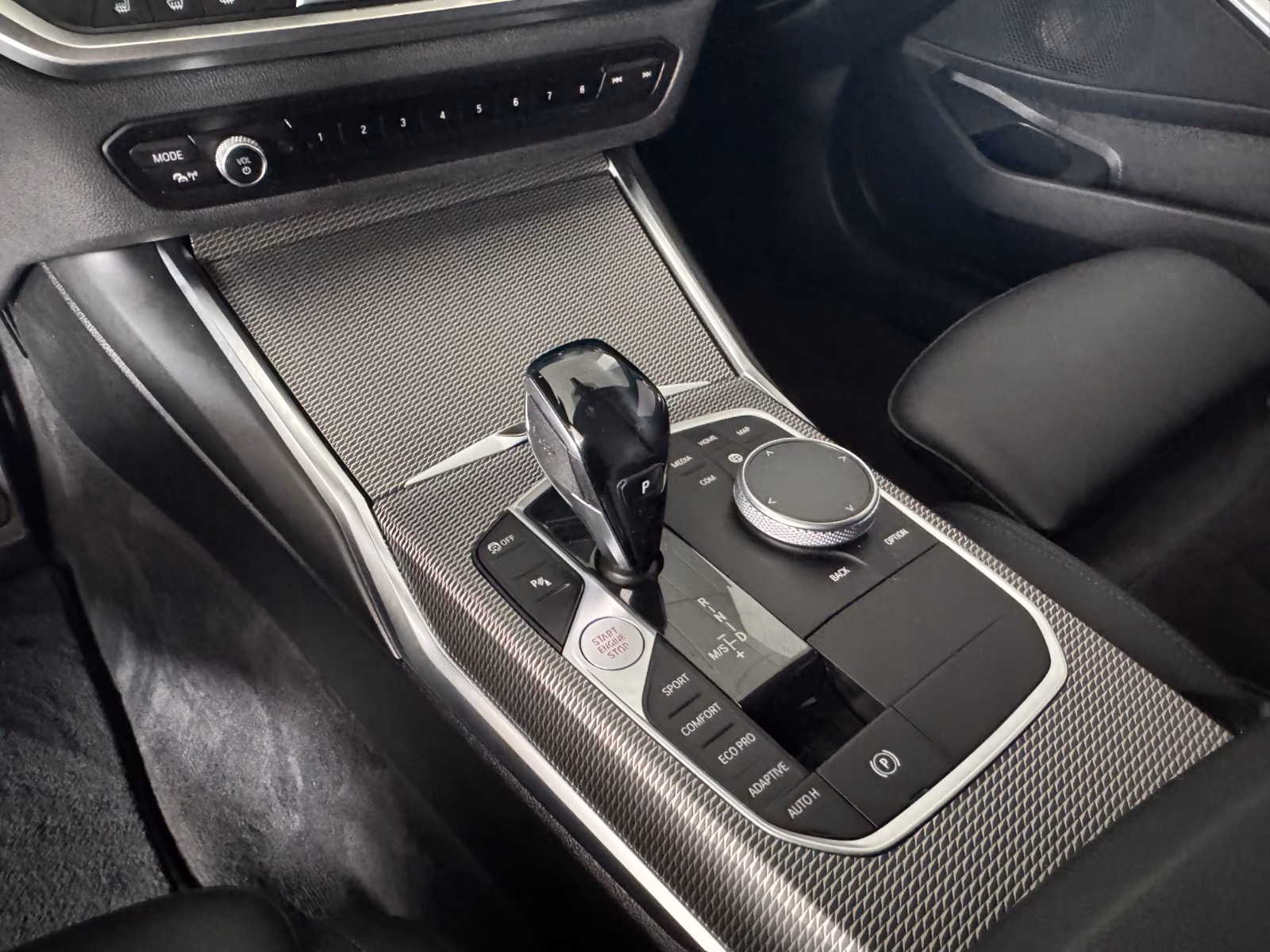 BMW M340d M-PAKET/X-DRIVE/1HD/LED/NAVI/SHADOW LINE