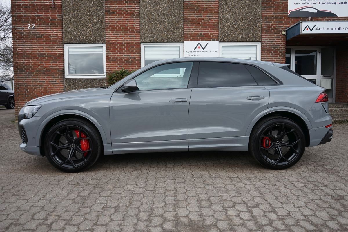 Fahrzeugabbildung Audi RSQ8 Performance 4.0 TFSI Quattro UVP 202700€