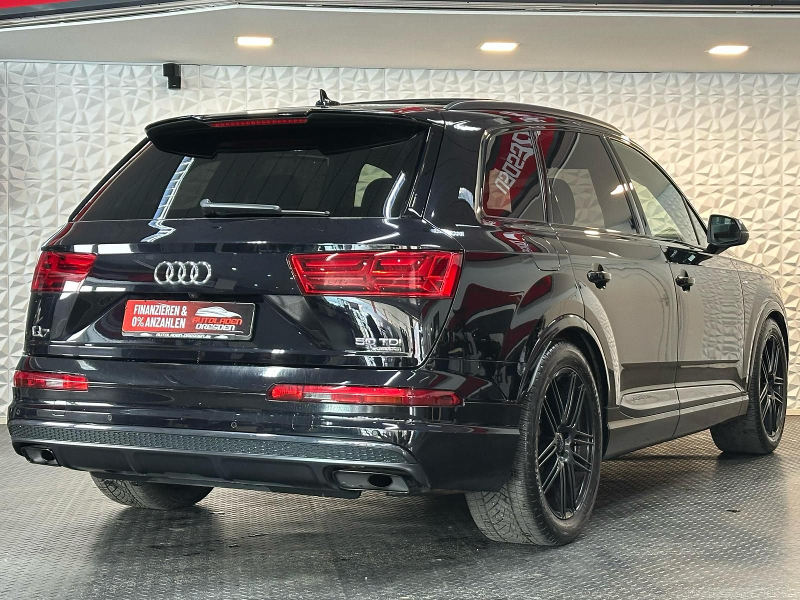 AUDI Q7 50TDI S LINE QUATTRO BLACK FULL OPTION #MWST - Image 8