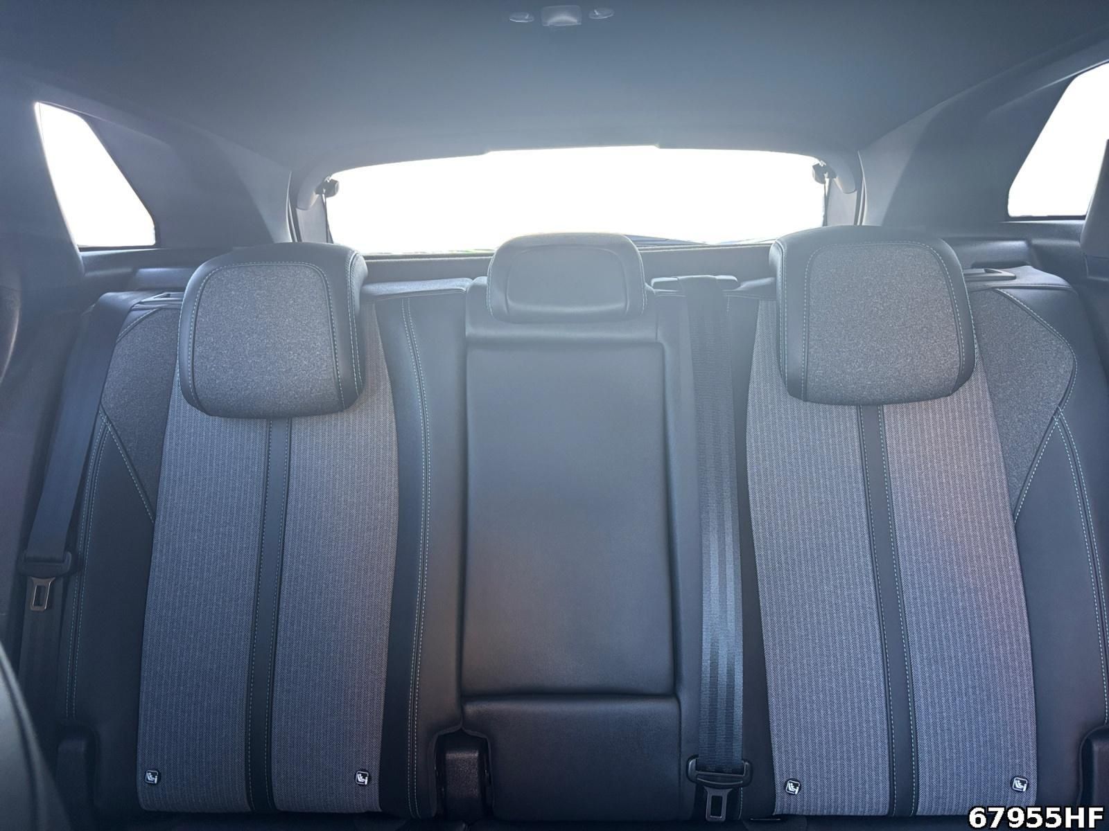 Fahrzeugabbildung Peugeot 3008 Allure +SHZ+CARPLAY+KEYLESS+180KMERA