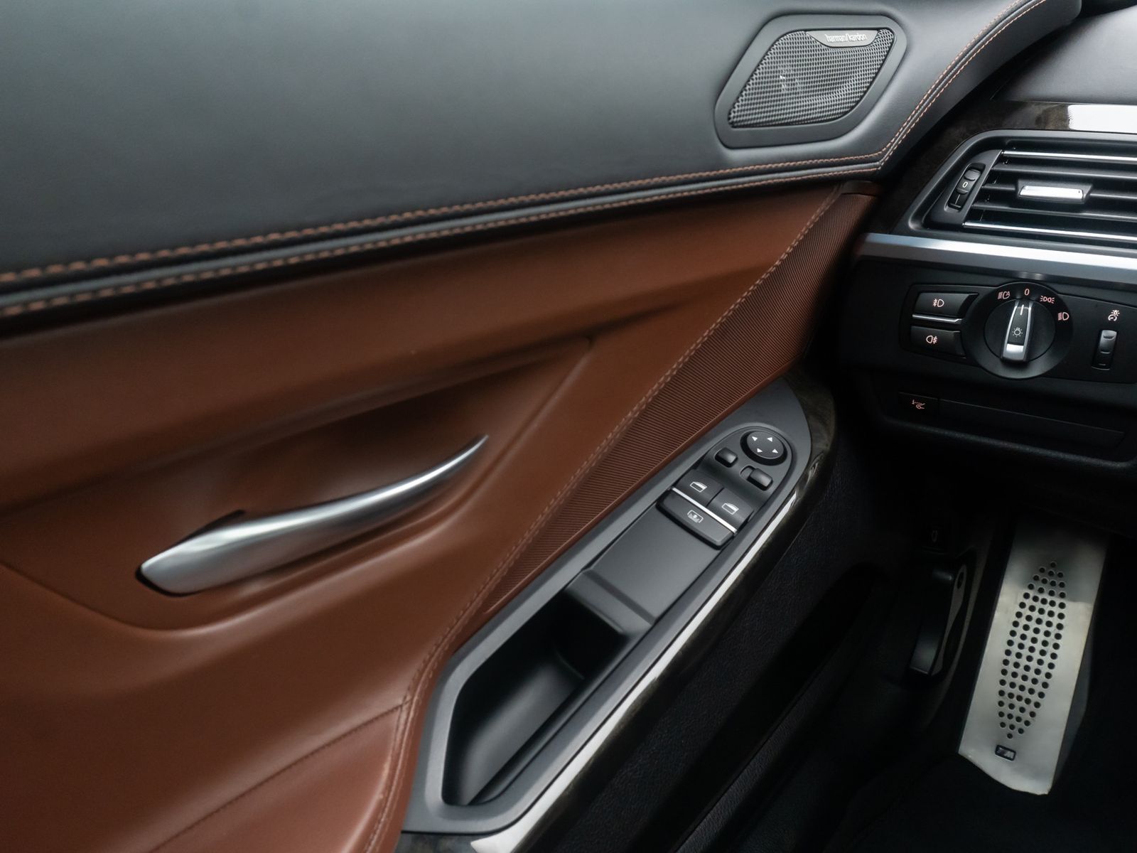 Fahrzeugabbildung BMW 640i xD Coupé M Sport H/K Kamera HUD SoftCl 19"