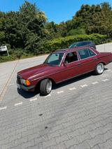 Mercedes-Benz Mercedes 230 E mit H Kennzeichen - Mercedes-Benz 230 in Duisburg