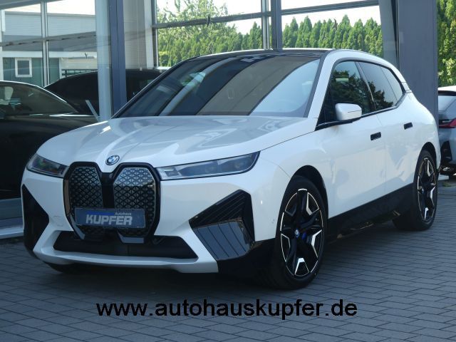 BMW iX xDrive50 Sportpak.AHK°LASER°PANO°22"-Massage