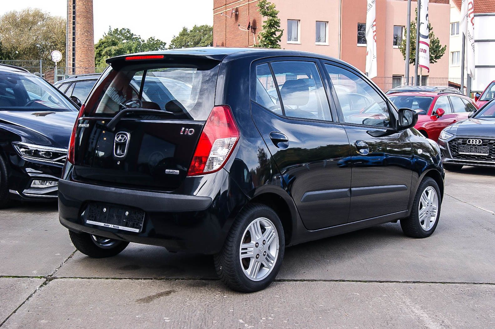 Fahrzeugabbildung Hyundai i10 1.2 Cool KLIMA AIRPLAY NAVIGATION 23.900km!!