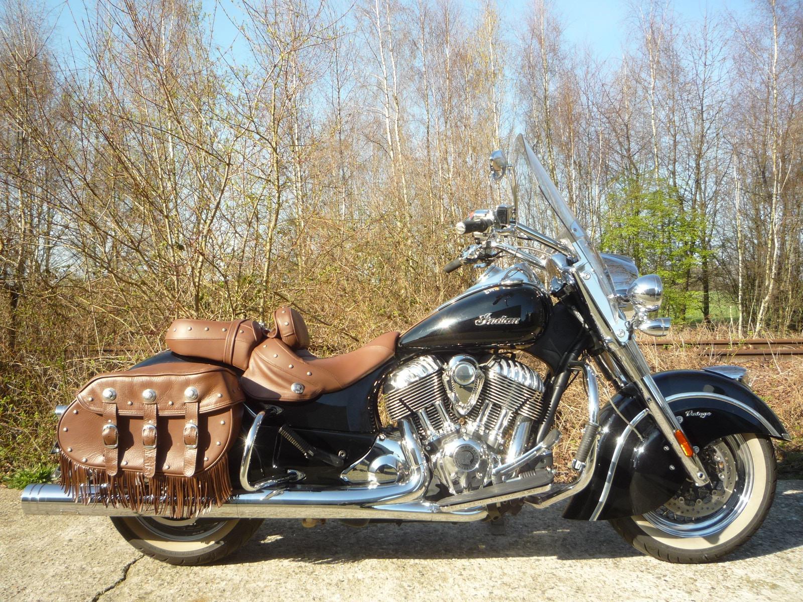 Indian CHIEF VINTAGE Jekill & Hyde sehr viel Zubehör To