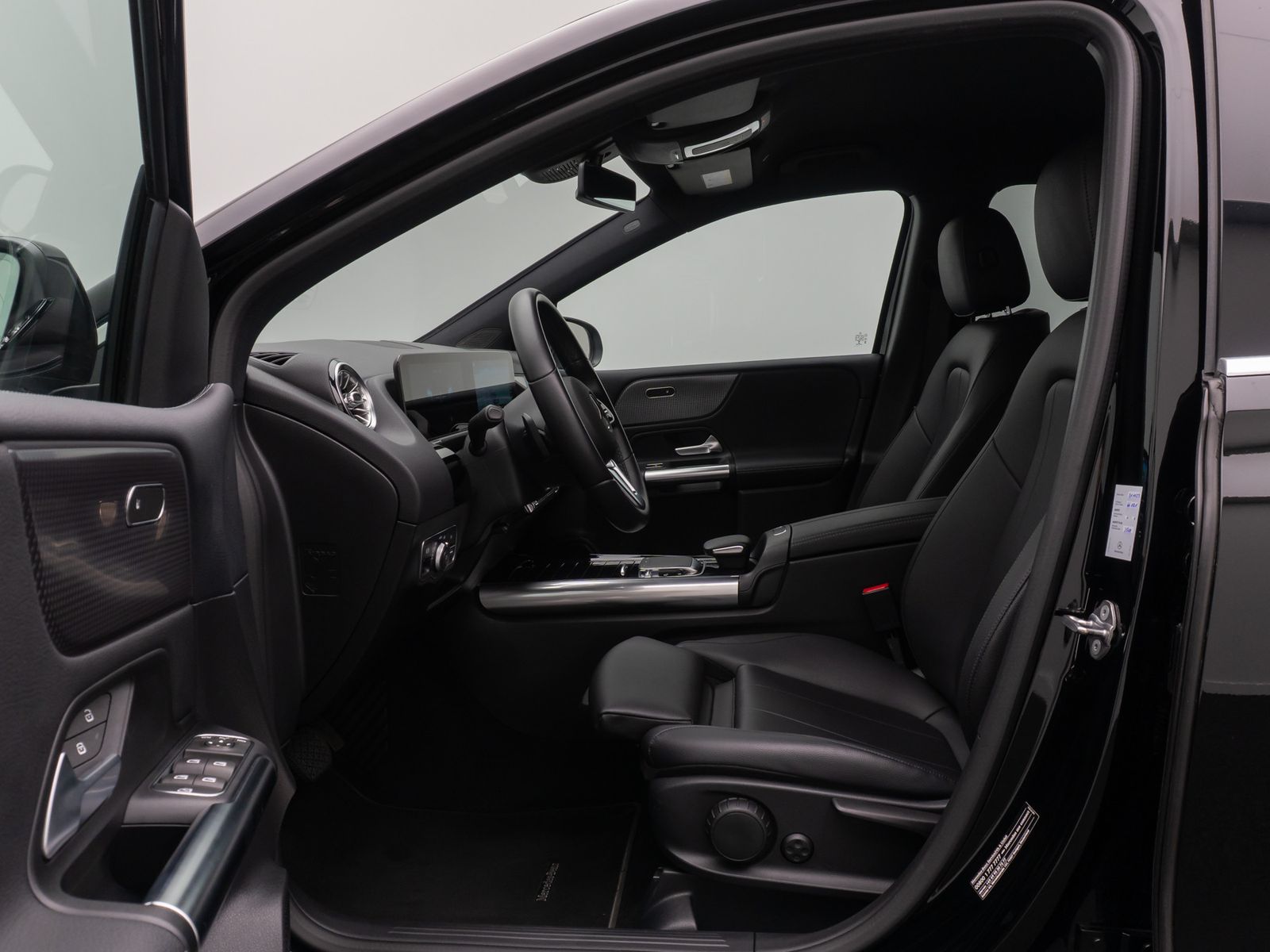 Fahrzeugabbildung Mercedes-Benz B 180 Kamera SoundSys LED Navi Tempomat Komfort